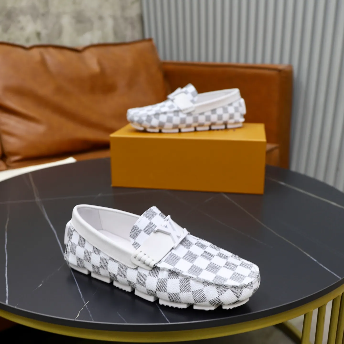 Ex-factory price: 480💰【LV】Louis Vuitton ⚠️High-end men’s driving and pedal series ⚠️38-44 (customized for 45) ⚠️All original cowhide leather! Thick and soft! Made entirely of calfskin lining! Rubber sheet anti-slip beanie sole! Three-dimensional package technology! Fashionable and classic! Handicrafts! Original high quality! Feel free to compare!